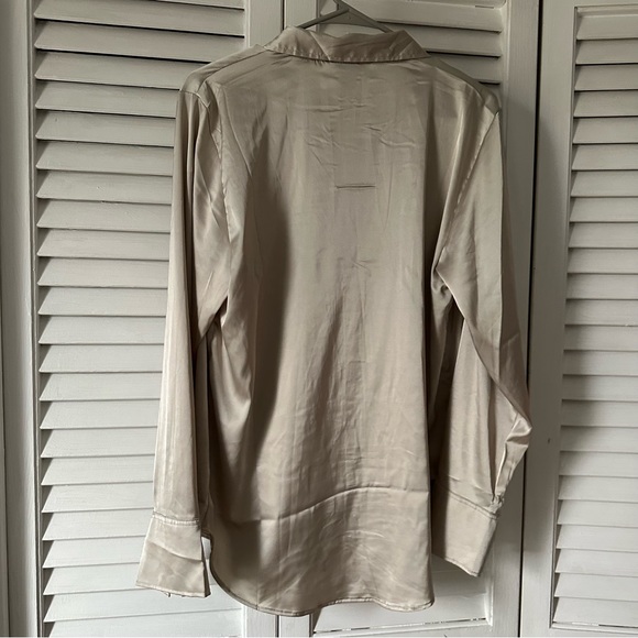 H&M satin button up - Picture 5 of 5